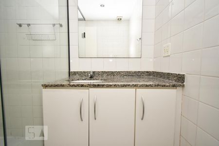 Banheiro  de apartamento para alugar com 1 quarto, 84m² em Santa Rosa, Niterói