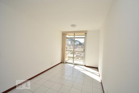 Sala  de apartamento para alugar com 1 quarto, 84m² em Santa Rosa, Niterói