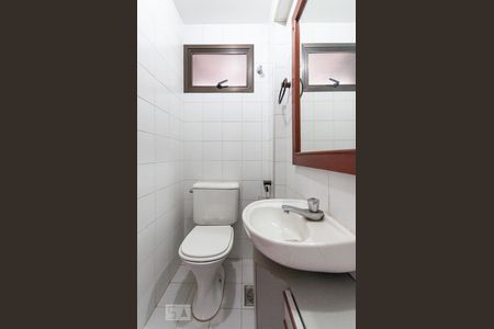 Lavabo de apartamento à venda com 1 quarto, 87m² em Cambuí, Campinas