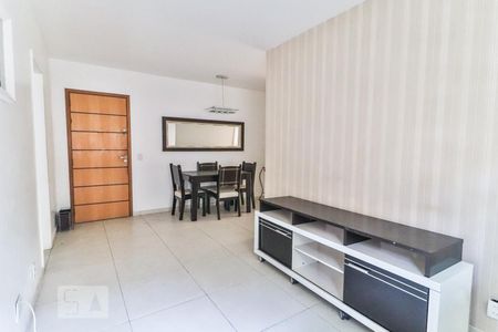 Sala de apartamento para alugar com 2 quartos, 50m² em Freguesia (jacarepaguá), Rio de Janeiro