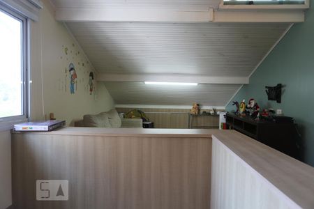 Sótão de casa para alugar com 3 quartos, 120m² em Jardim Ester, São Paulo