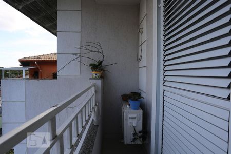 Sacada da Suíte 01 de casa para alugar com 3 quartos, 120m² em Jardim Ester, São Paulo