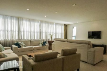 Sala de apartamento para alugar com 3 quartos, 180m² em Jardim Europa, São Paulo