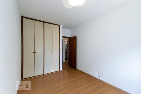 Quarto 1 de apartamento para alugar com 4 quartos, 360m² em Moema, São Paulo