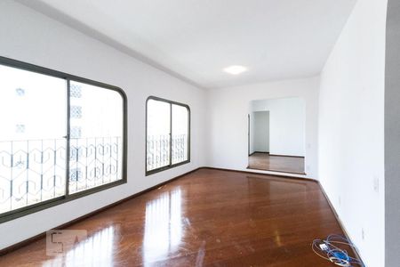 Sala 1 de apartamento para alugar com 4 quartos, 360m² em Moema, São Paulo