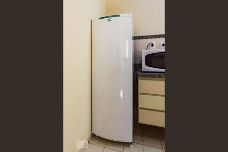 Cozinha de apartamento para alugar com 1 quarto, 49m² em Cambuí, Campinas