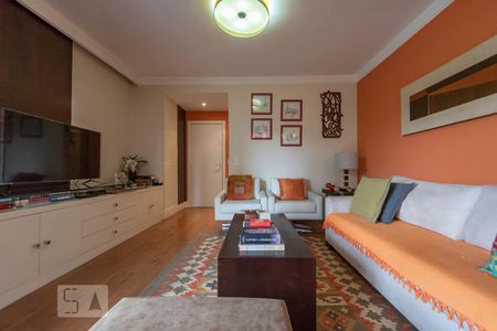 Sala de apartamento à venda com 3 quartos, 120m² em Vila Suzana, São Paulo