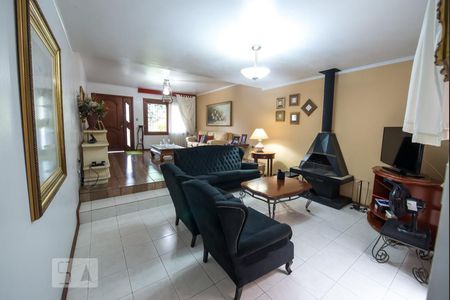 Sala De estar de casa à venda com 4 quartos, 300m² em Morro do Espelho, São Leopoldo