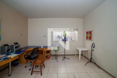 Casa à venda com 3 quartos, 150m² em Cambuci, São Paulo