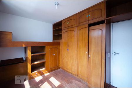 Apartamento para alugar com 126m², 3 quartos e 1 vaga Apartamento para alugar com 126m², 3 quartos e 1 vagaQuarto 2