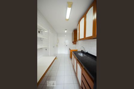 Apartamento para alugar com 126m², 3 quartos e 1 vaga Apartamento para alugar com 126m², 3 quartos e 1 vagaCozinha