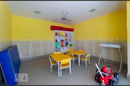 Apartamento para alugar com 126m², 3 quartos e 1 vaga Apartamento para alugar com 126m², 3 quartos e 1 vagaEspaço kids