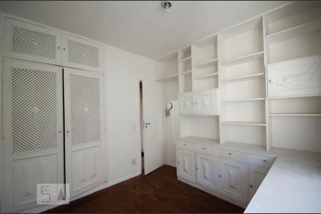 Apartamento para alugar com 126m², 3 quartos e 1 vaga Apartamento para alugar com 126m², 3 quartos e 1 vagaQuarto 1