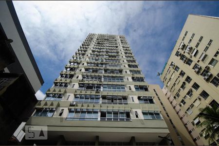 Apartamento para alugar com 126m², 3 quartos e 1 vaga Apartamento para alugar com 126m², 3 quartos e 1 vagaFachada