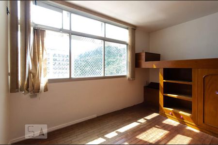 Apartamento para alugar com 126m², 3 quartos e 1 vaga Apartamento para alugar com 126m², 3 quartos e 1 vagaQuarto 2
