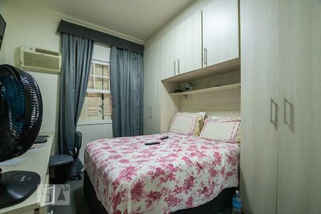 Quarto de casa para alugar com 3 quartos, 150m² em Jardim Oriental, São Paulo