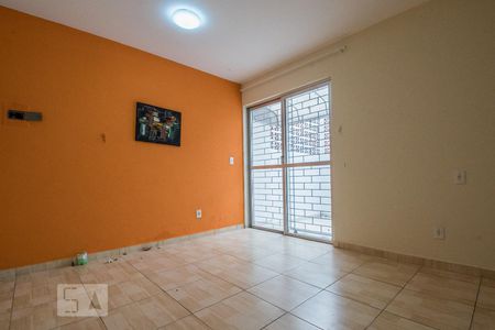 Sala de apartamento para alugar com 2 quartos, 70m² em Coqueiros, Florianópolis