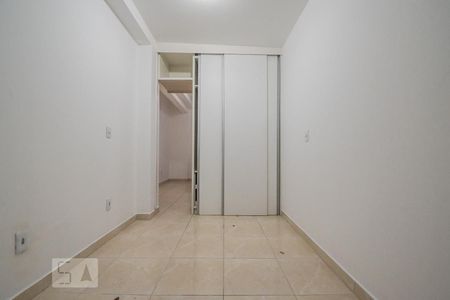 Quarto 2 de apartamento para alugar com 2 quartos, 70m² em Coqueiros, Florianópolis