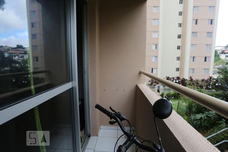 Sacada de apartamento à venda com 3 quartos, 67m² em Jardim Jaqueline, São Paulo