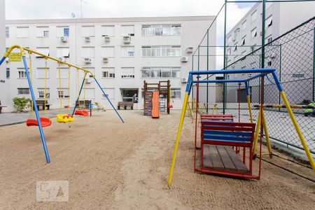 Playground de apartamento para alugar com 1 quarto, 52m² em Vila Ipiranga, Porto Alegre