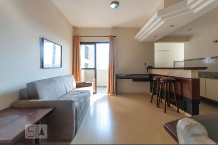 Sala de apartamento para alugar com 1 quarto, 50m² em Cambuí, Campinas