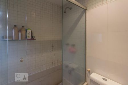 Apartamento para alugar com 144m², 4 quartos e 2 vagas Apartamento para alugar com 144m², 4 quartos e 2 vagasBanheiro (Suíte)