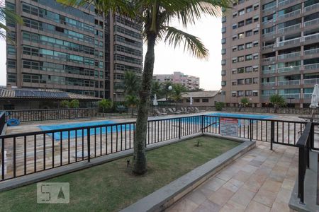 Apartamento para alugar com 144m², 4 quartos e 2 vagas Apartamento para alugar com 144m², 4 quartos e 2 vagasPiscina
