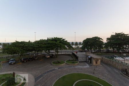 Apartamento para alugar com 144m², 4 quartos e 2 vagas Apartamento para alugar com 144m², 4 quartos e 2 vagasVaranda