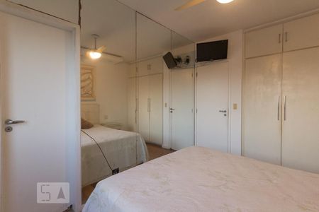 Apartamento para alugar com 144m², 4 quartos e 2 vagas Apartamento para alugar com 144m², 4 quartos e 2 vagasSuíte