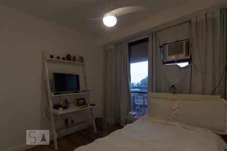 Apartamento para alugar com 144m², 4 quartos e 2 vagas Apartamento para alugar com 144m², 4 quartos e 2 vagasQuarto