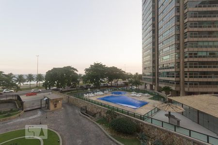 Apartamento para alugar com 144m², 4 quartos e 2 vagas Apartamento para alugar com 144m², 4 quartos e 2 vagasSuíte