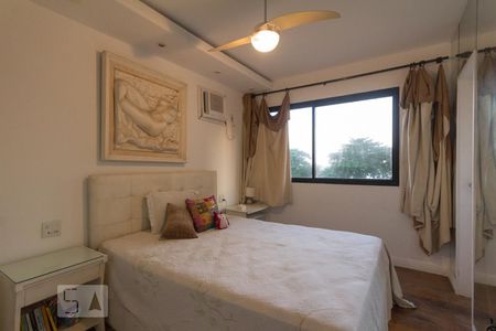 Apartamento para alugar com 144m², 4 quartos e 2 vagas Apartamento para alugar com 144m², 4 quartos e 2 vagasSuíte