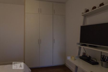 Apartamento para alugar com 144m², 4 quartos e 2 vagas Apartamento para alugar com 144m², 4 quartos e 2 vagasQuarto
