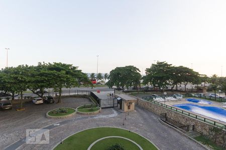 Apartamento para alugar com 144m², 4 quartos e 2 vagas Apartamento para alugar com 144m², 4 quartos e 2 vagasVaranda