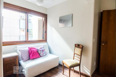 Quarto 1 de apartamento para alugar com 2 quartos, 106m² em Petrópolis, Porto Alegre