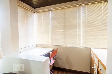 Sala de apartamento para alugar com 2 quartos, 106m² em Petrópolis, Porto Alegre