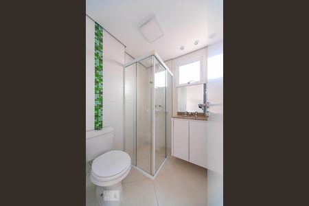 Banheiro  de apartamento à venda com 2 quartos, 56m² em Vila Curuçá, Santo André