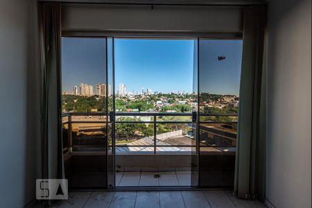 Vista da Sala de apartamento para alugar com 3 quartos, 111m² em Jardim Goiás, Goiânia