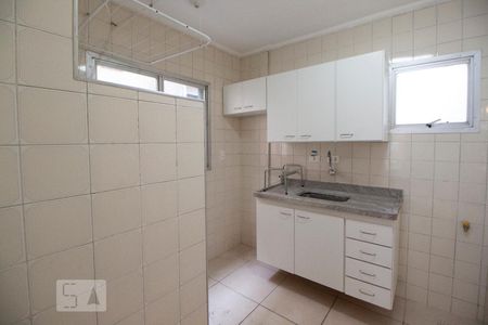 Cozinha de kitnet/studio para alugar com 1 quarto, 33m² em Bela Vista, São Paulo