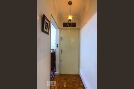 Corredor de apartamento para alugar com 2 quartos, 56m² em Pinheiros, São Paulo
