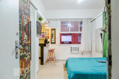 Entrada de kitnet/studio para alugar com 1 quarto, 25m² em Flamengo, Rio de Janeiro