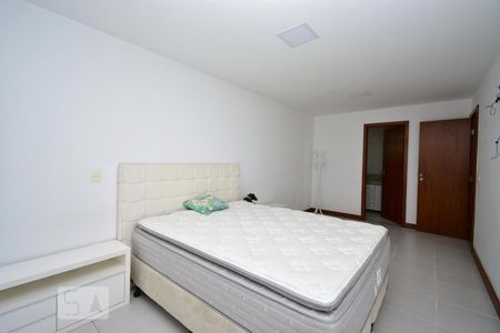 Quarto 1 - Suíte  de apartamento para alugar com 4 quartos, 200m² em Ingá, Niterói