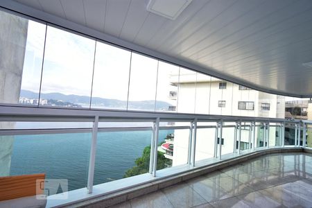 Vista da Sacada de apartamento para alugar com 4 quartos, 200m² em Ingá, Niterói