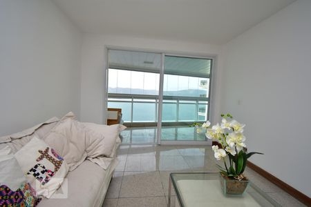 Sala  de apartamento para alugar com 4 quartos, 200m² em Ingá, Niterói