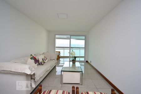 Sala  de apartamento para alugar com 4 quartos, 200m² em Ingá, Niterói