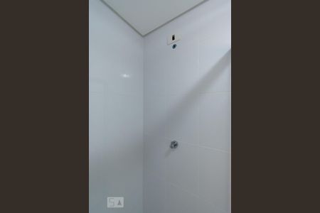 Banheiro de apartamento à venda com 2 quartos, 60m² em Vila Assunção, Santo André