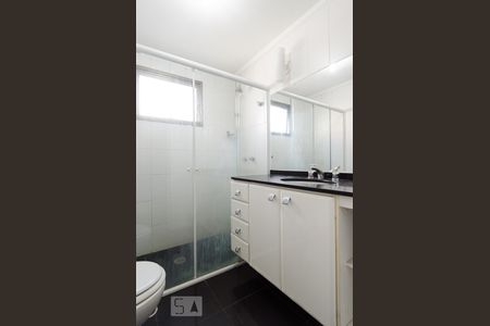 Banheiro de apartamento à venda com 3 quartos, 130m² em Santa Paula, São Caetano do Sul