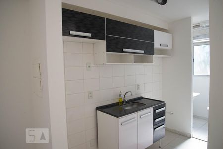 Cozinha de apartamento à venda com 2 quartos, 61m² em Vila Vitório Mazzei, São Paulo
