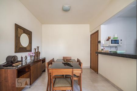 Sala de apartamento para alugar com 3 quartos, 70m² em Renascença, Belo Horizonte