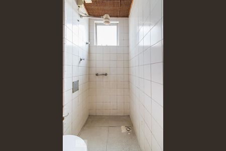 Banheiro de apartamento à venda com 2 quartos, 70m² em Olaria, Rio de Janeiro